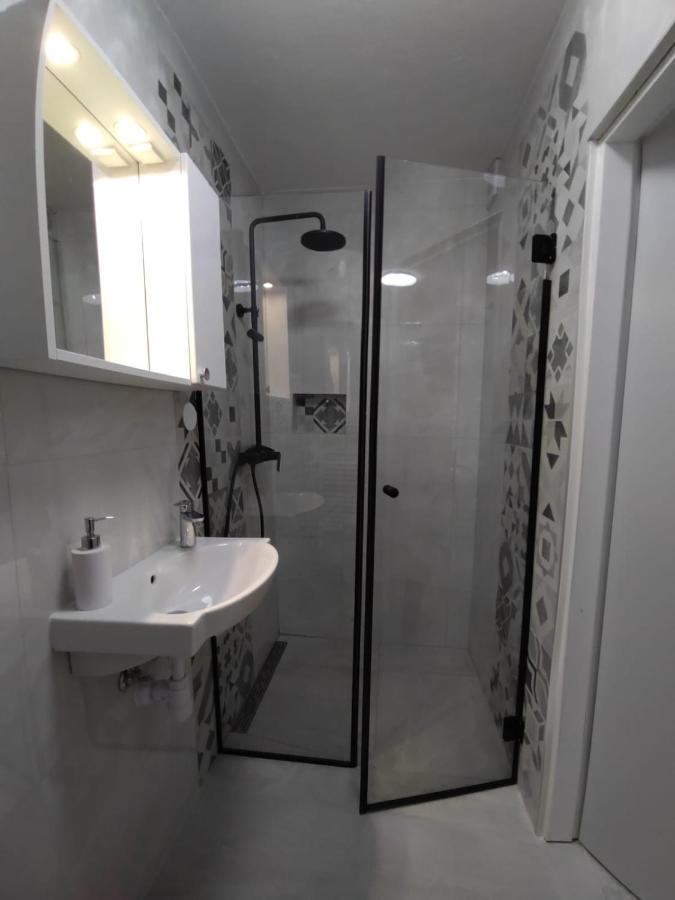 Studio Apartman & Rooms No1 扎达尔 外观 照片